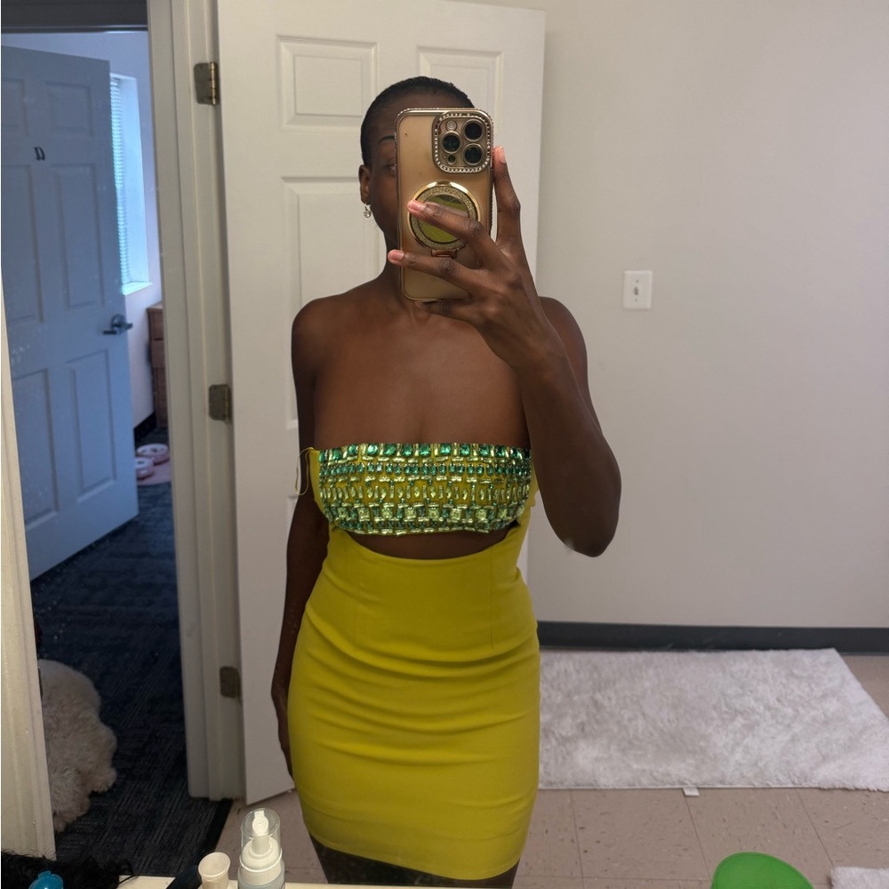 Fashion Nova Strapless Yellow and Green Mini Dress